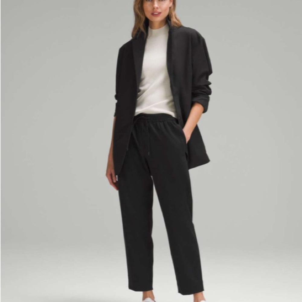 Lululemon Tapered-Leg Mid-Rise Pant 7/8 Length *Luxtreme